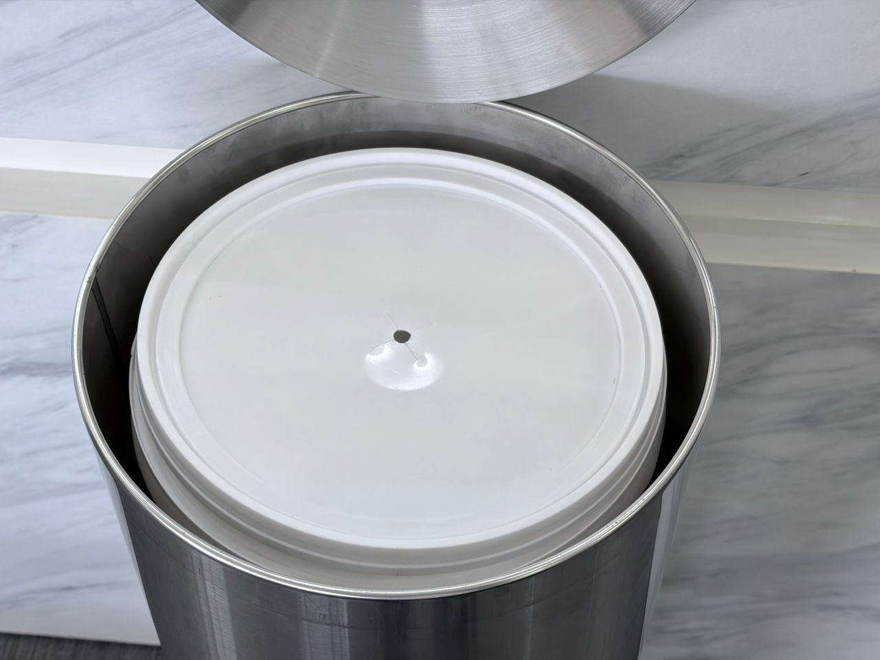 Hot selling Wipes dispenser with stainless steel material 