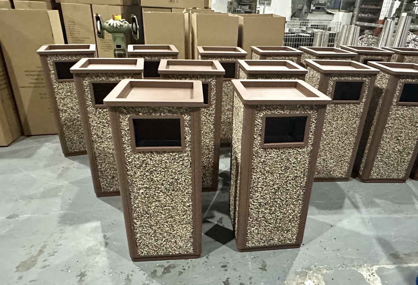 Commercial garbage bins with Side Garbage Collection Window 