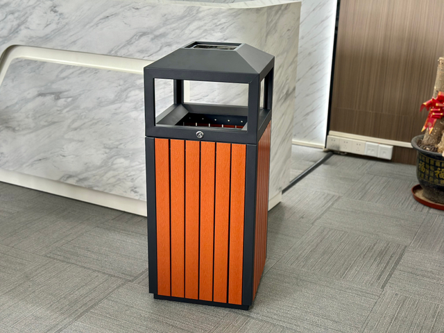 Heavy duty Plastic Wood trash can For outdoor use HW-04G